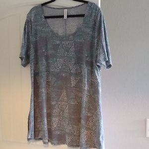LulaRoe Perfect T